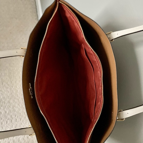 Coach Tote Khaki/Chalk - Picture 2 of 3